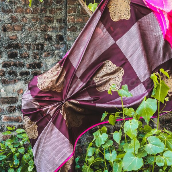 Maroon Body With Pink Pallu