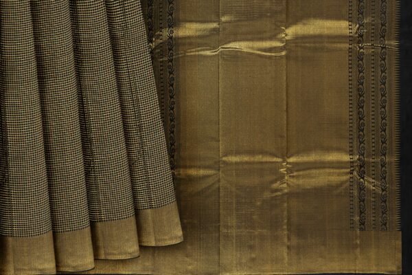Black saree with gold border - Image 5