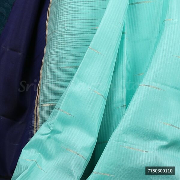 Blue Saree With Dark Blue Border - Image 2