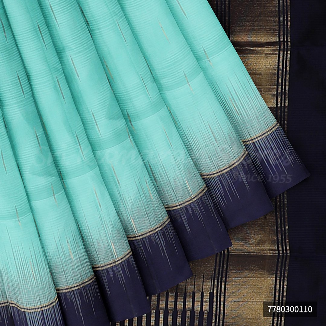 Blue Saree With Dark Blue Border - Image 4