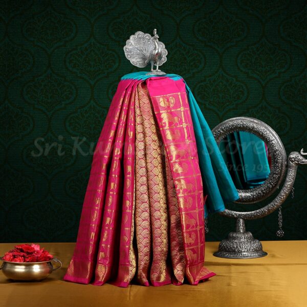 Blue Saree With Red Border