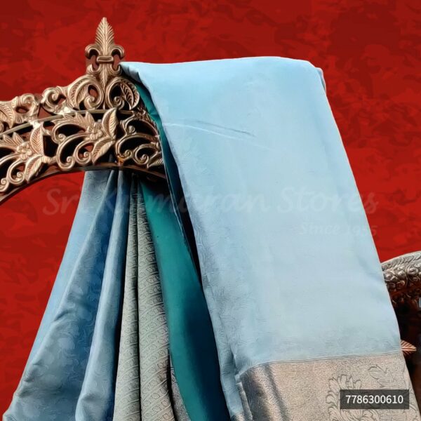 Blue Saree With Turquoise Blue Border - Image 2
