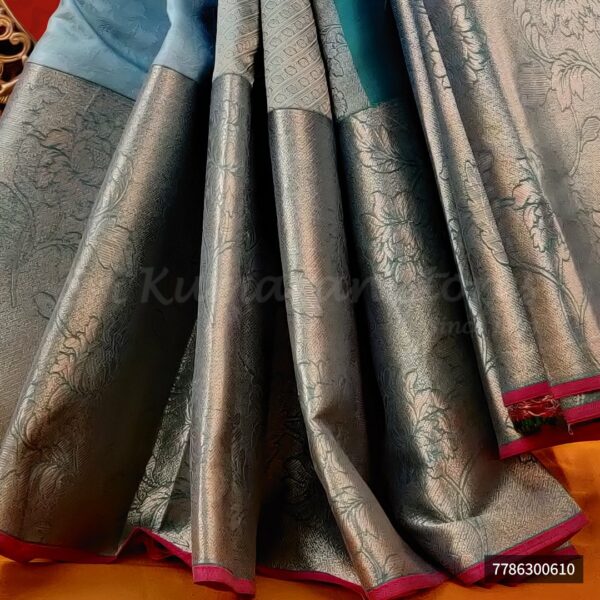 Blue Saree With Turquoise Blue Border - Image 3
