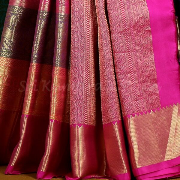 Dark Blue Saree With Pink Border - Image 3
