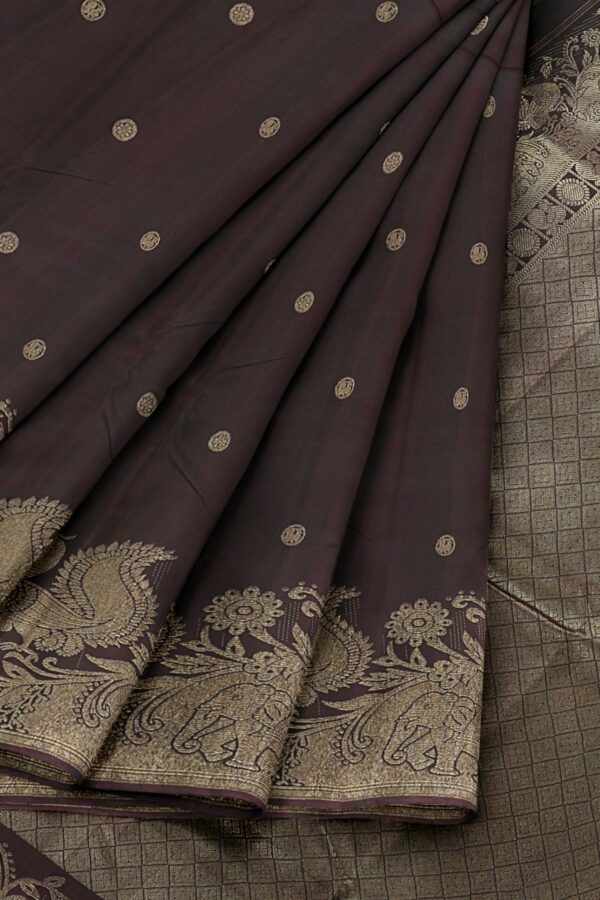 Dark Brown saree with Golden Border - Image 4