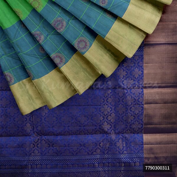 Green Saree With Blue Border - Image 2