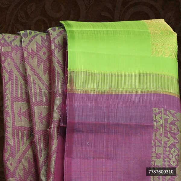 Green Saree With Magneta  Border - Image 2