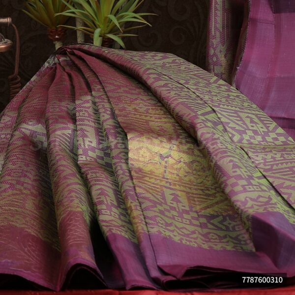 Green Saree With Magneta  Border - Image 3