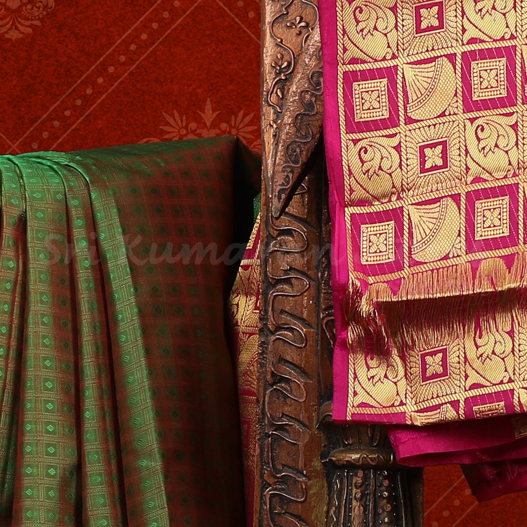 Green Saree With Red Border - Image 2