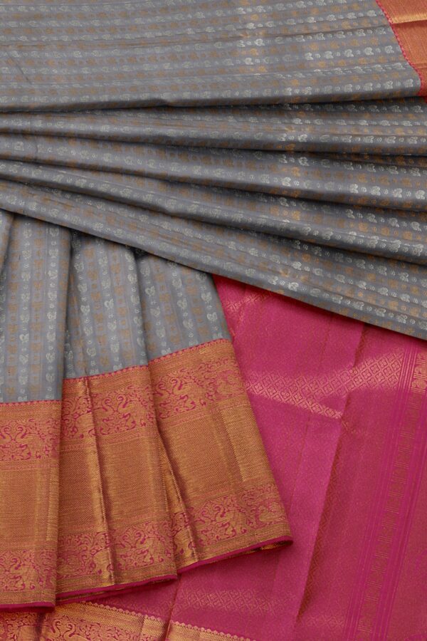 Grey Saree with pink Border - Image 2
