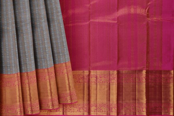 Grey Saree with pink Border - Image 5