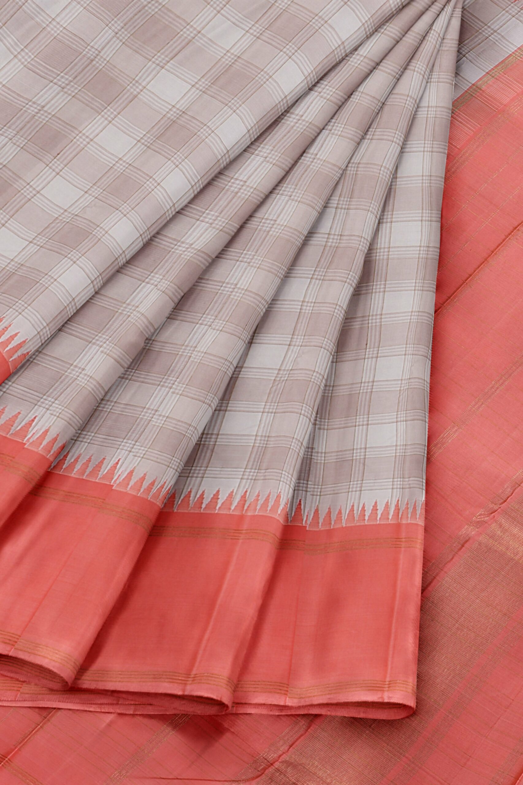 Half White saree with Orange Border - Image 4