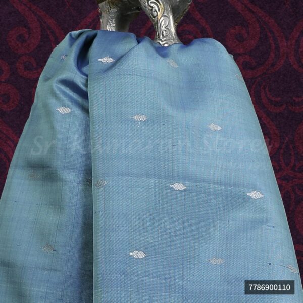 Light Blue Saree With Dark Blue Border - Image 2