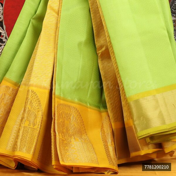 Light Green Saree With Yellow Border - Image 3