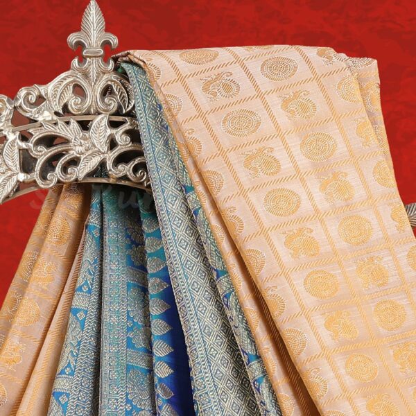 Light Orange Saree With Turquoise Blue Border - Image 2