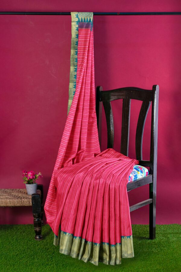Pink saree with Torquoise Blue Border - Image 3