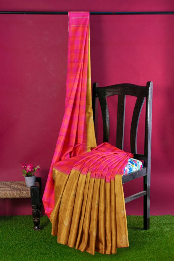Pink saree with Yellow Border - Image 3
