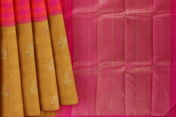 Pink saree with Yellow Border - Image 5