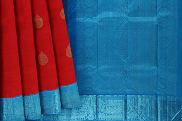 Red saree with Blue Border - Image 4