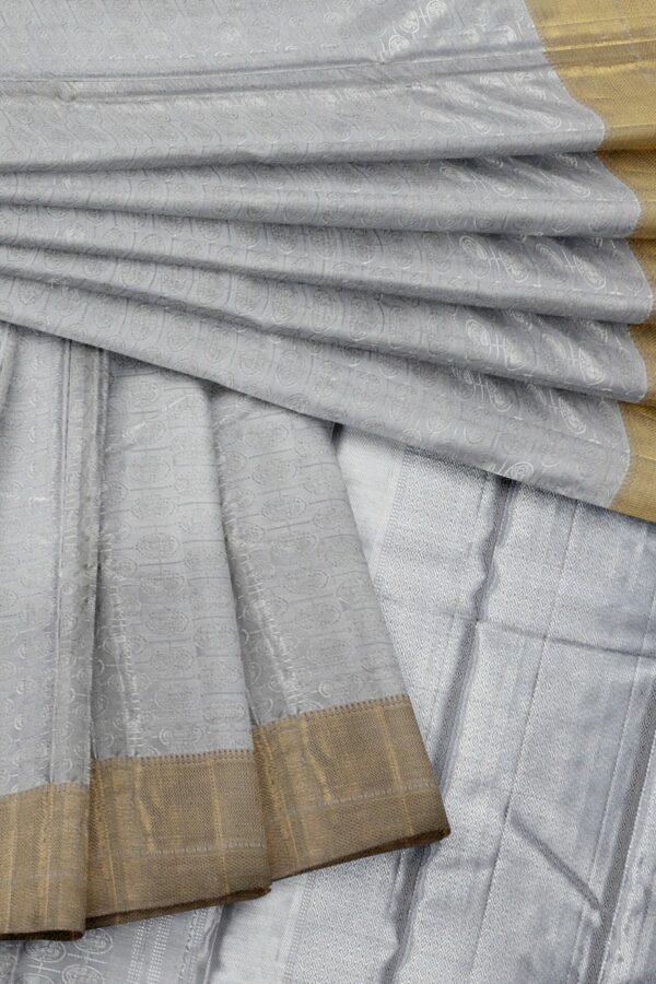 Silver saree with Golden Border - Image 2