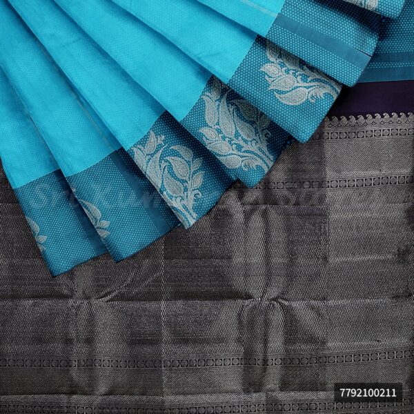 Sky Blue Saree With Dark Blue Border - Image 5