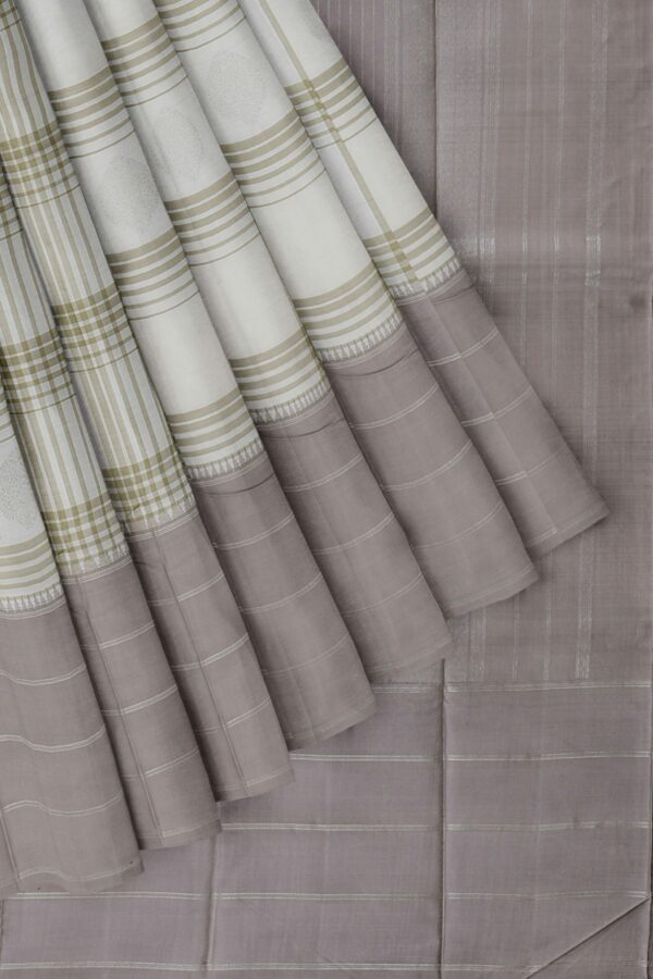 White saree with grey border