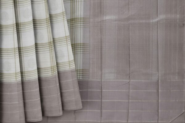 White saree with grey border - Image 5