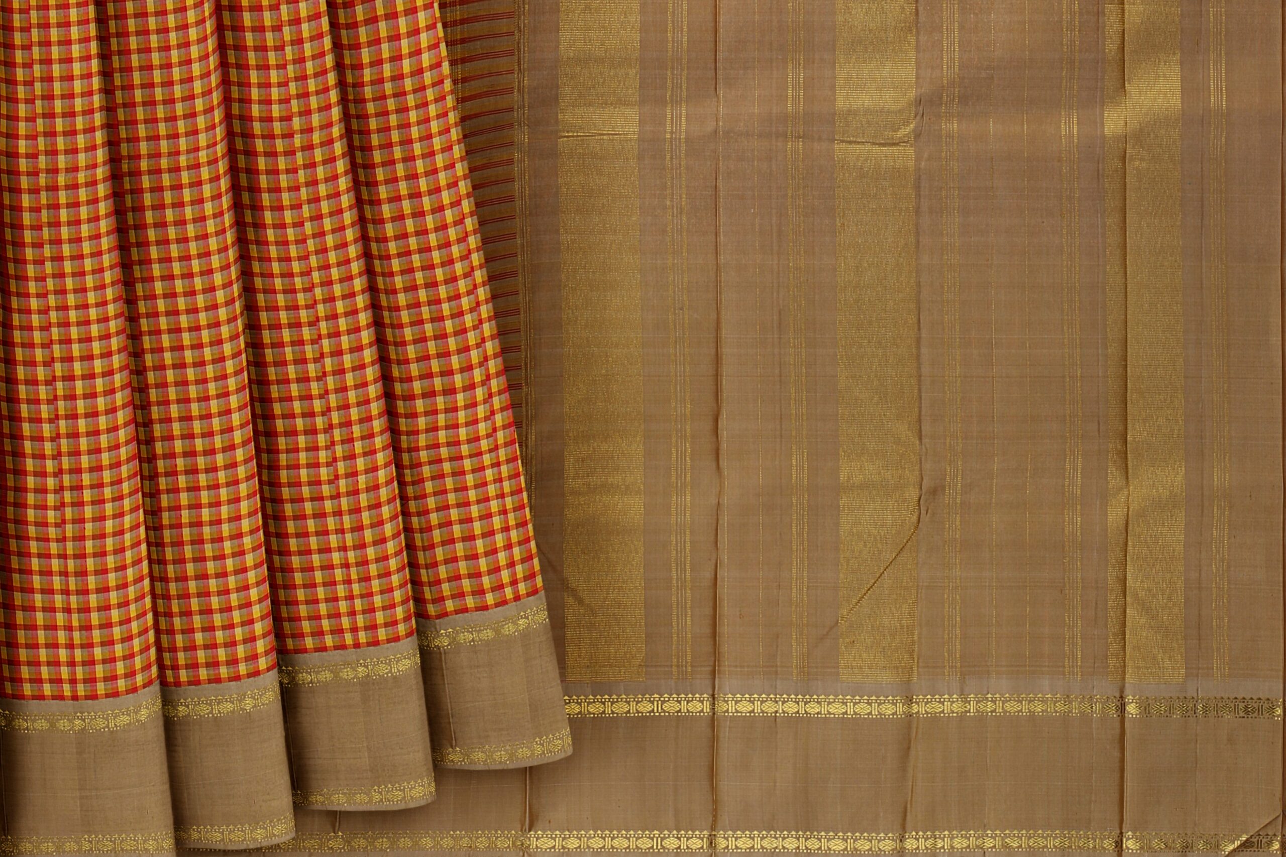 Yellow Saree with half white Border - Image 5