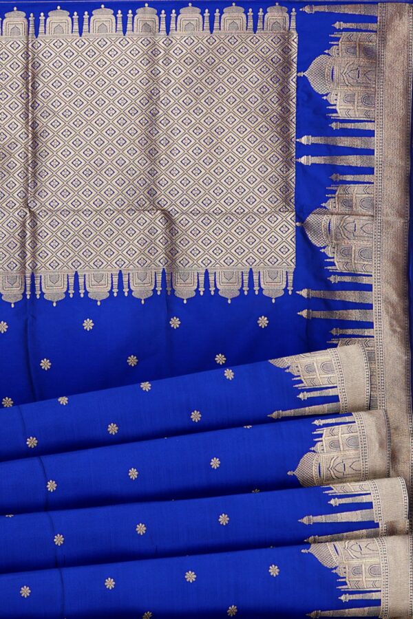 Blue saree with silver colour border - Image 4