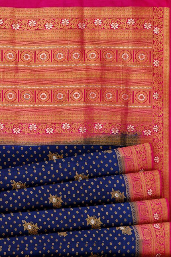 Dark blue saree with golden pink border - Image 4