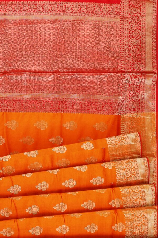 Orange saree with golden colour border - Image 4