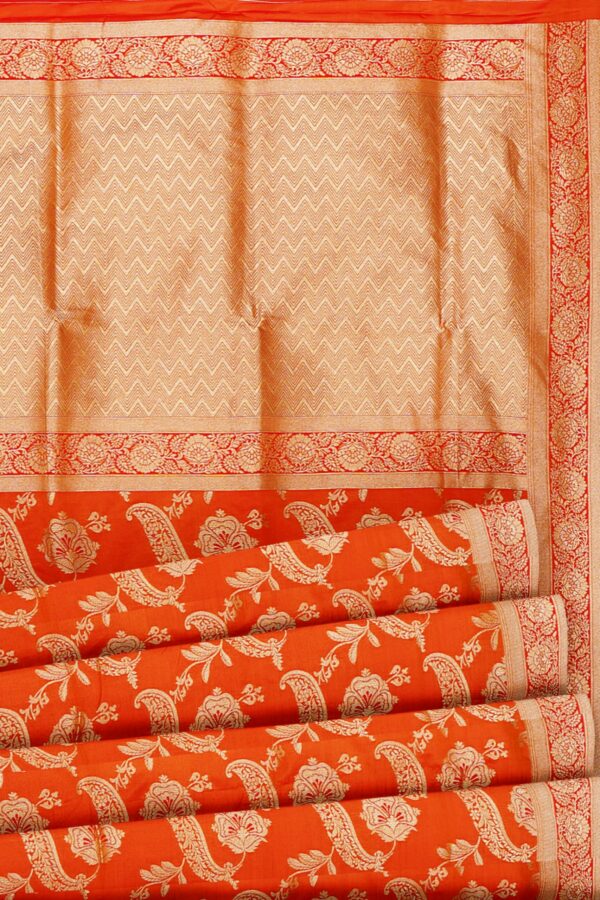 Orange saree with golden red border - Image 4