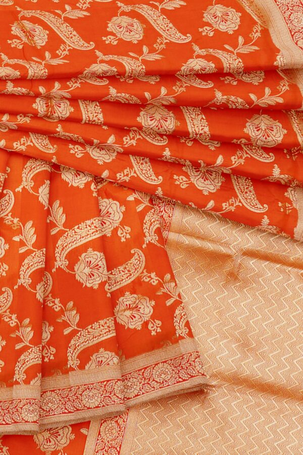 Orange saree with golden red border - Image 5