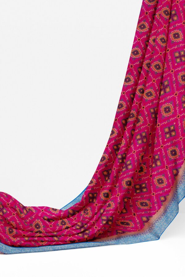 Pink saree with sky blue border - Image 3
