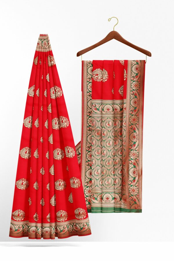 Red saree with golden green border - Image 2