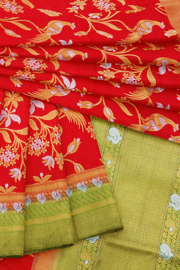 Red saree with parrot green border - Image 5