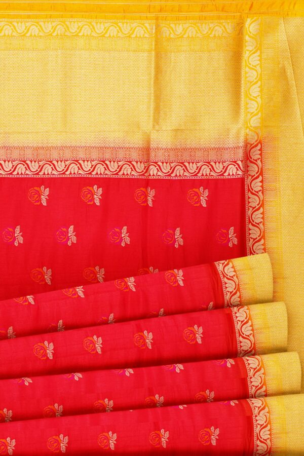 Red saree with yellow border - Image 4