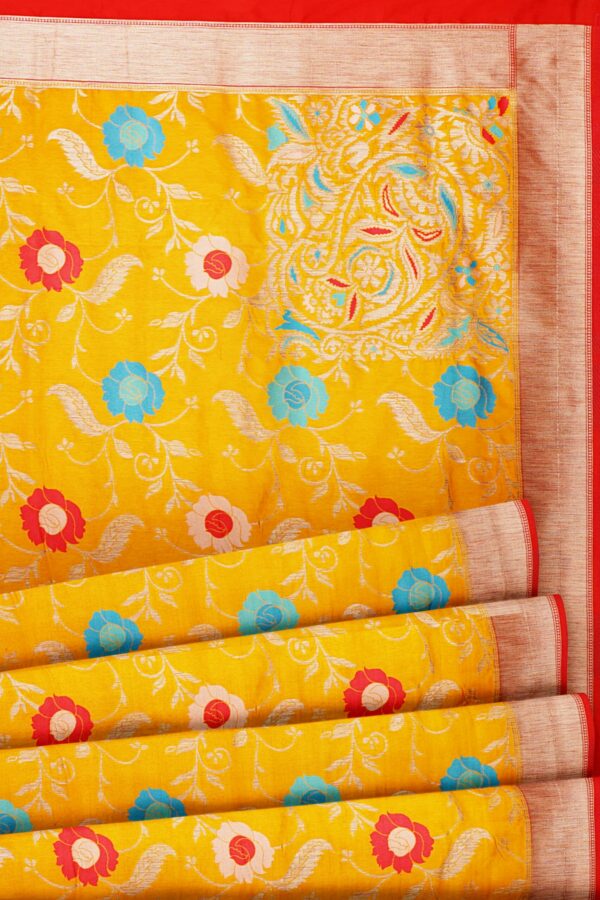 Yellow saree with golden red border - Image 4