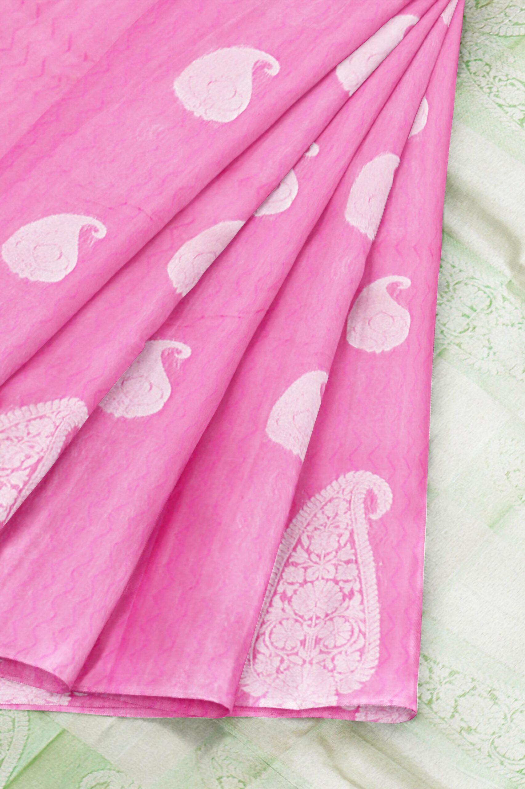Baby pink saree with baby pink border - Image 6