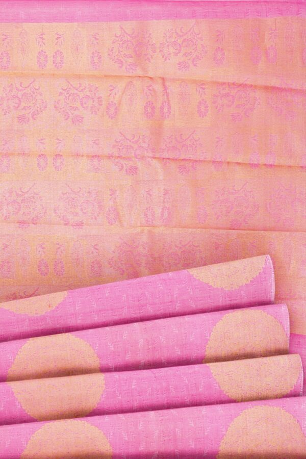 Baby pink saree with baby pink border - Image 4