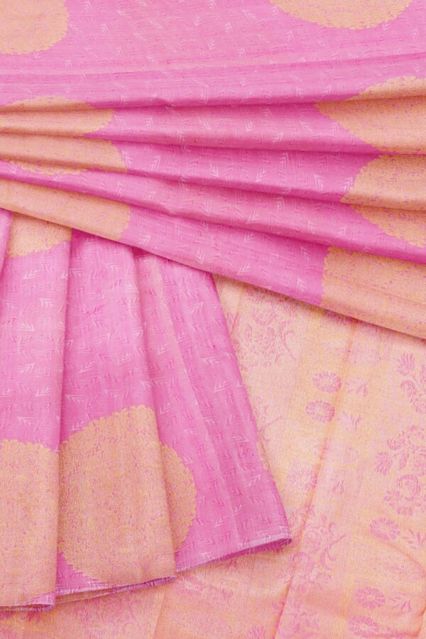 Baby pink saree with baby pink border - Image 5
