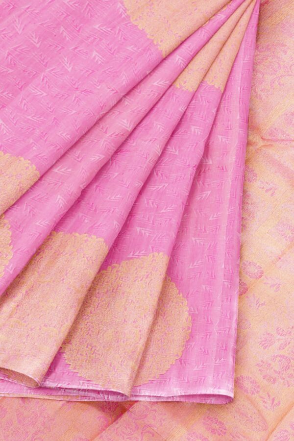 Baby pink saree with baby pink border - Image 6