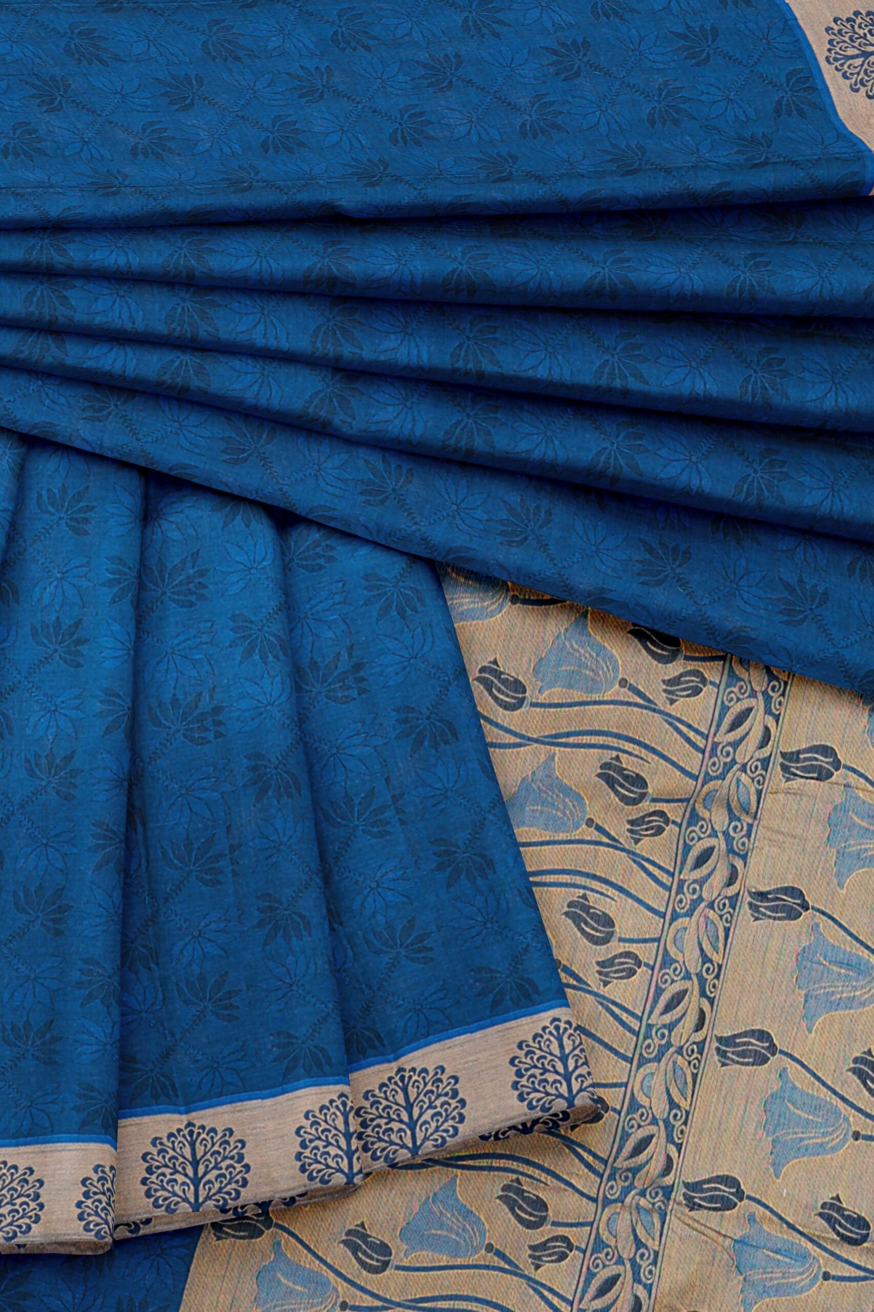 Blue saree with silver border - Image 5