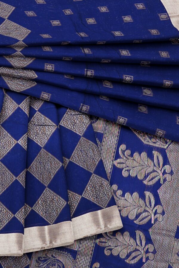 Dark blue saree with silver border - Image 5