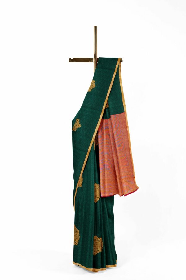 Dark green saree with golden border - Image 2