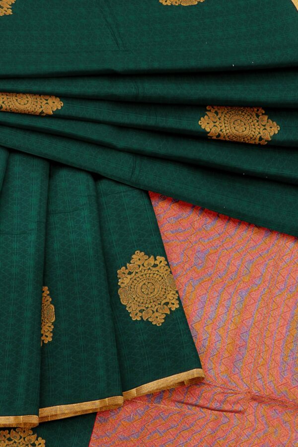 Dark green saree with golden border - Image 5