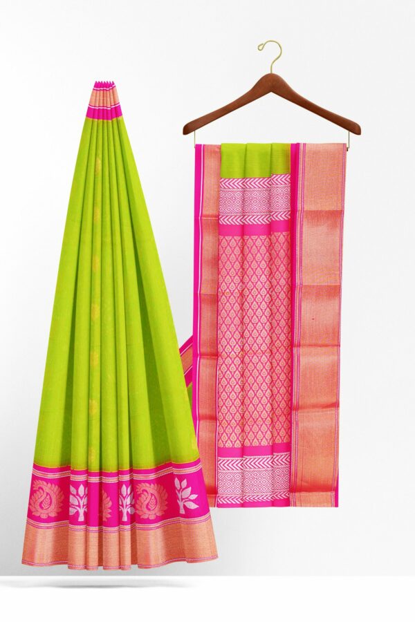 Green saree with pink border