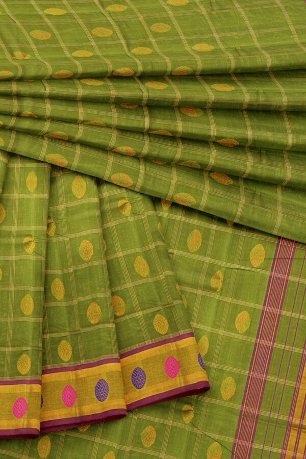 Grey saree with purple border - Image 5