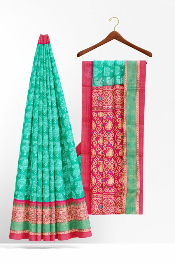 Green saree with red border