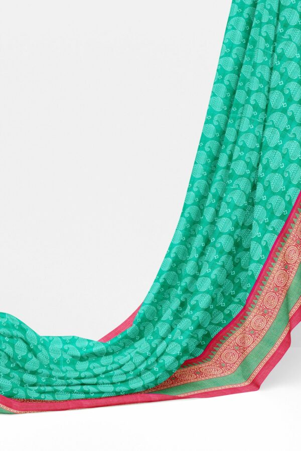 Green saree with red border - Image 3